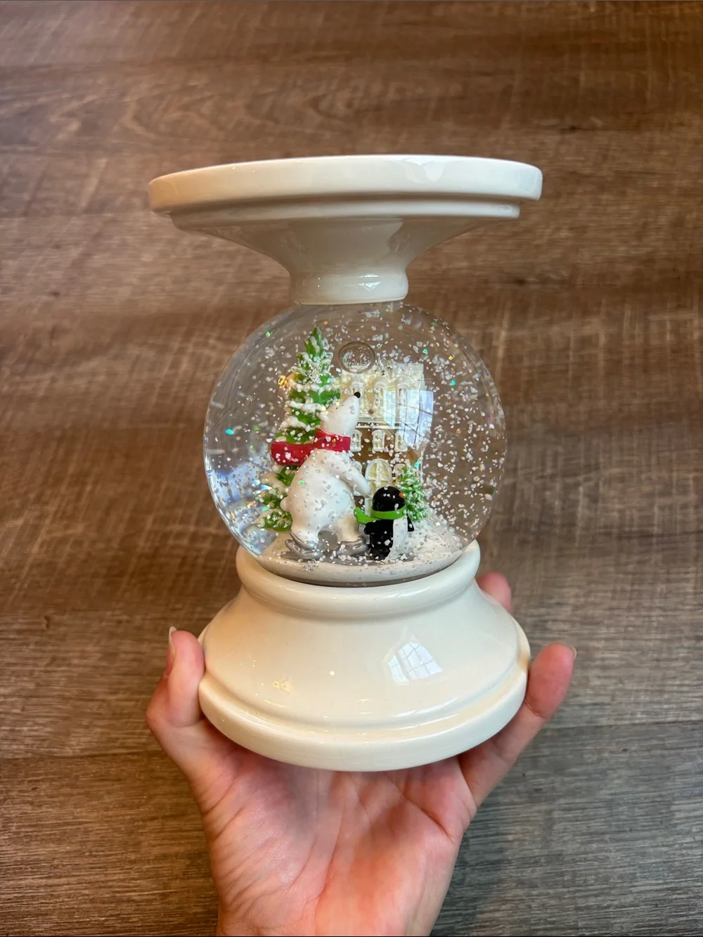 Bath and Body Works Snowglobe Pedestal Candle Holder Polar Bear Holiday 6-3/8”H